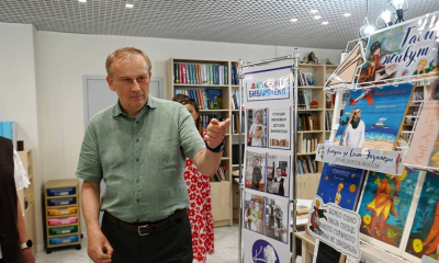 Поздравляем Андрея Бурлакова с высокой наградой и желаем творческих успехов!