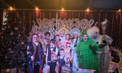 Глава администрации Гатчинского округа Людмила Нещадим посетила резиденцию Деда Мороза