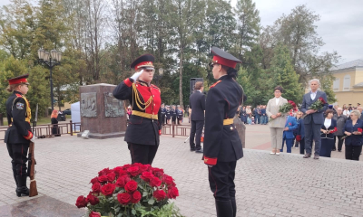 Эта память всей земле нужна